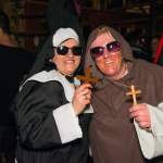 Nonne mit Mönch am Maskenball Kuhstall Wagrain 17