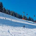 Grafenbergabfahrt mit Snowboarder